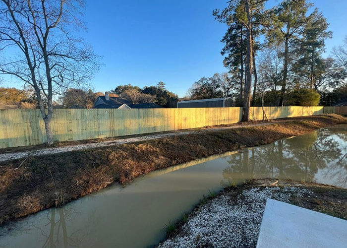 Aaa Fence And Gate LLC Decks & Patio Services